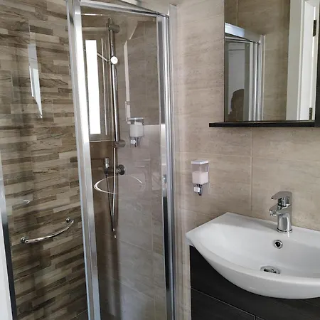 Your Your Way Apartment *